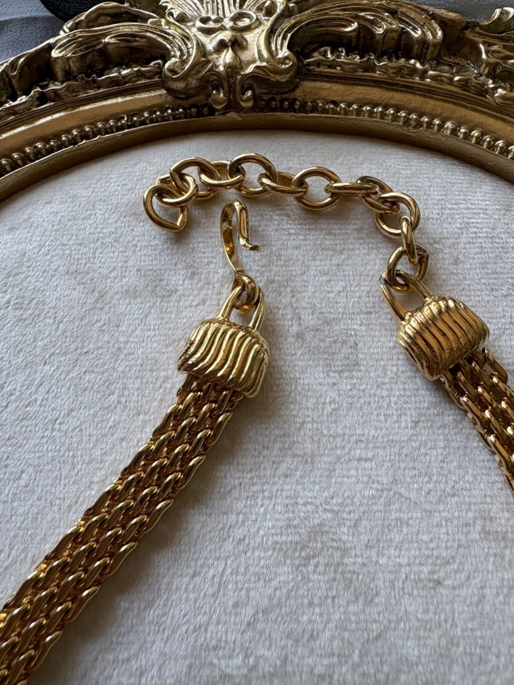 Vintage Signed Monet Goldtone Woven Choker Necklace - Picture 6 of 7